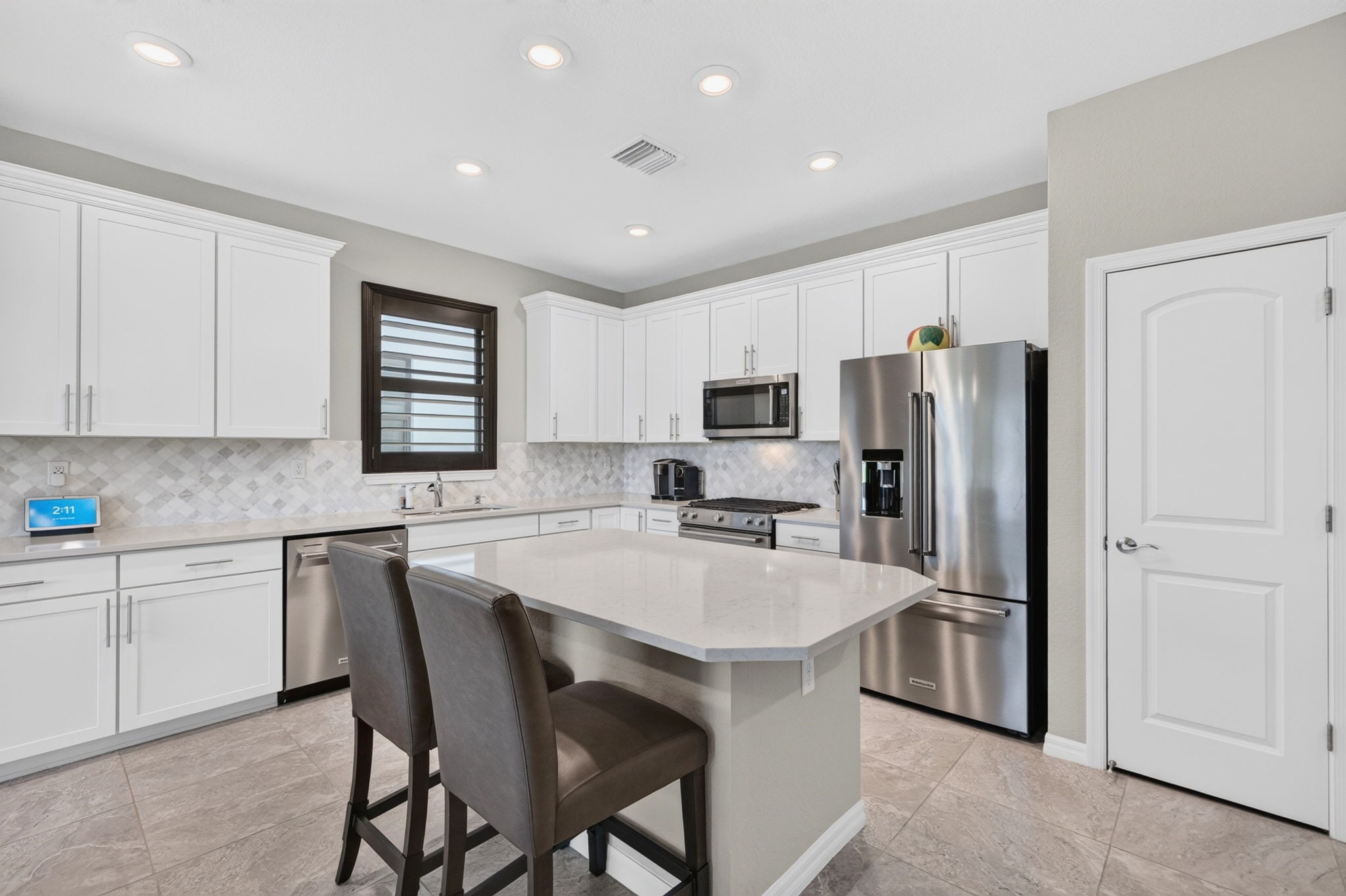 4460 Gramercy Dr — photo 4