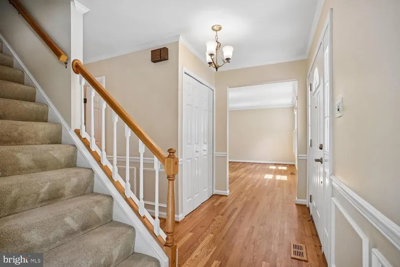 5303 Dunleigh Ct — photo 4