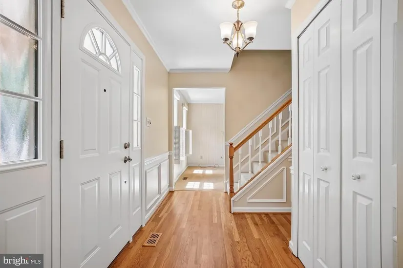5303 Dunleigh Ct — photo 3