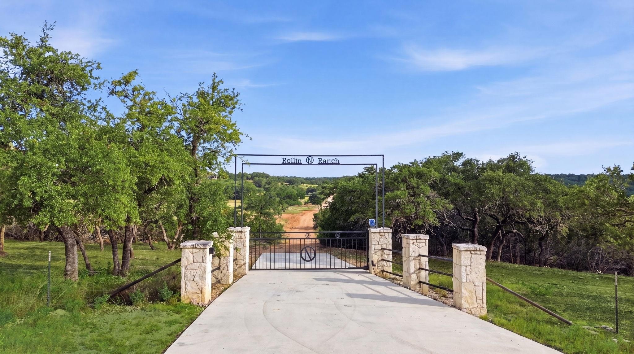 271 Rollin N Ranch Rd — photo 1