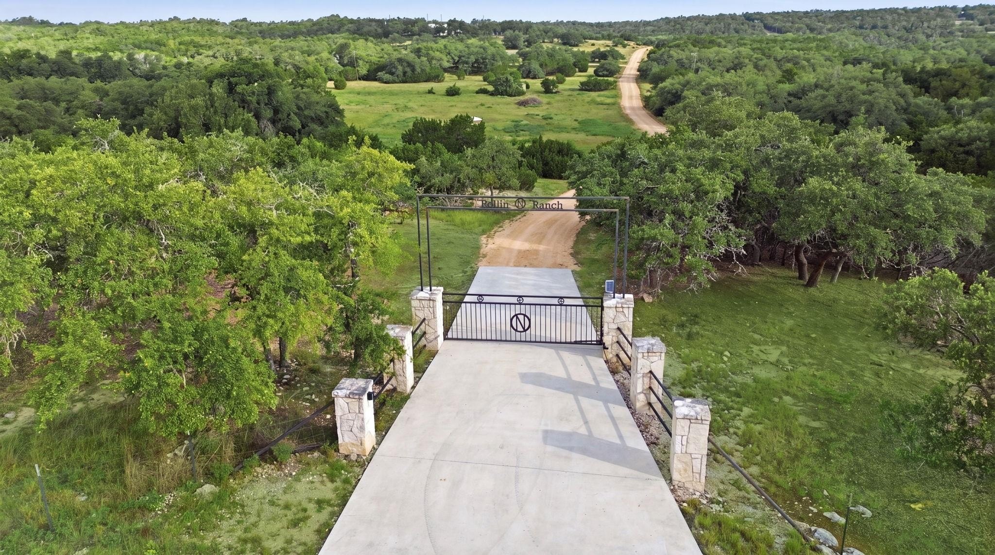 271 Rollin N Ranch Rd — photo 2