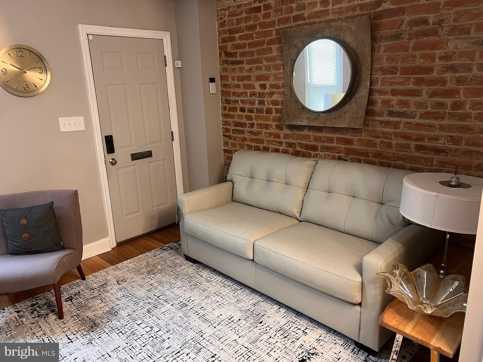546 Hobart Pl NW — photo 5