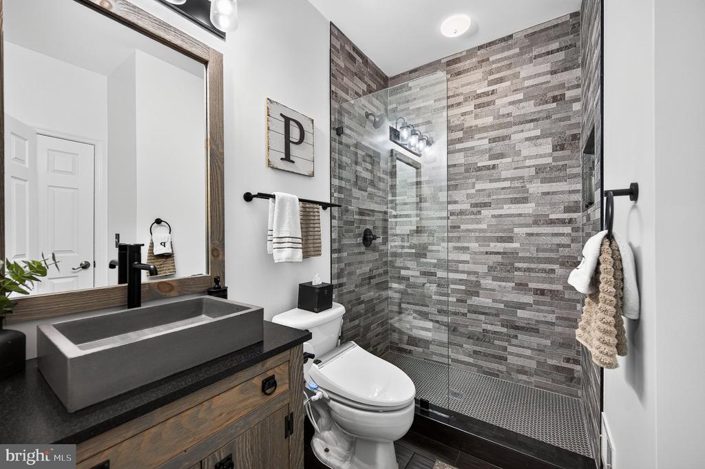 8358 Mineral Springs Drive — photo 18