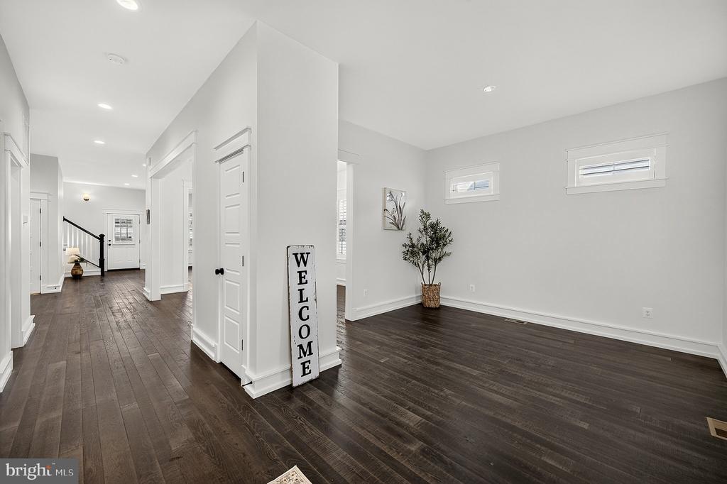 643 Jefferson Street — photo 6