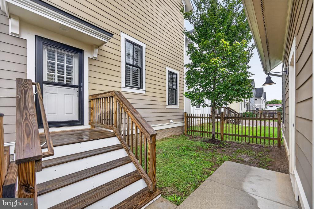 643 Jefferson Street — photo 7