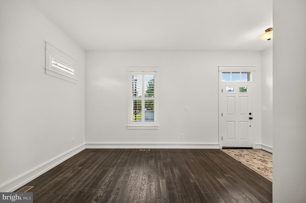643 Jefferson Street — photo 10