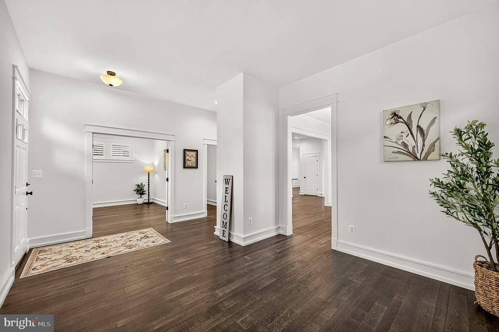 643 Jefferson Street — photo 9