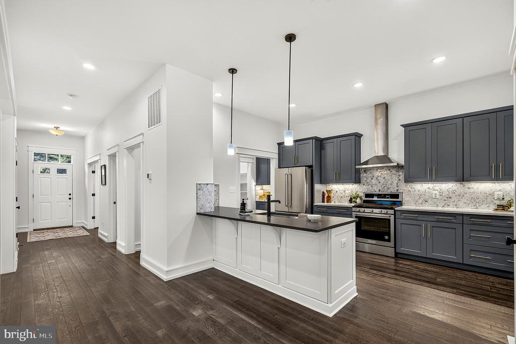 643 Jefferson Street — photo 18